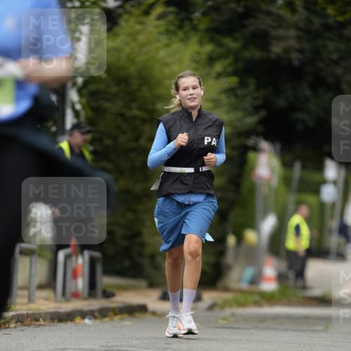 30.08.2026 - Blankeneser Heldenlauf Patografie http://msf.ph/oto/10085564 30.08.2026 10:37:14 Ziel 5207, 5771, 5790, 5878 meine-sportfotos.de