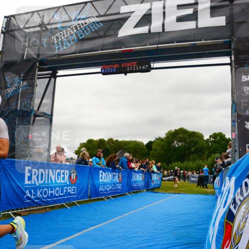 30.08.2026 - Elbe Triathlon Hamburg LAZAROV Photography http://msf.ph/oto/10085594 30.08.2026 11:51:46 Ziel 932, 1332, 1516 meine-sportfotos.de