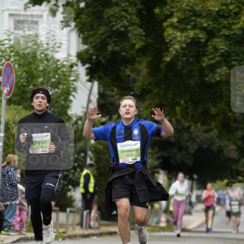 30.08.2026 - Blankeneser Heldenlauf Patografie http://msf.ph/oto/10085628 30.08.2026 10:37:51 Ziel 5177, 5433, 5639 meine-sportfotos.de