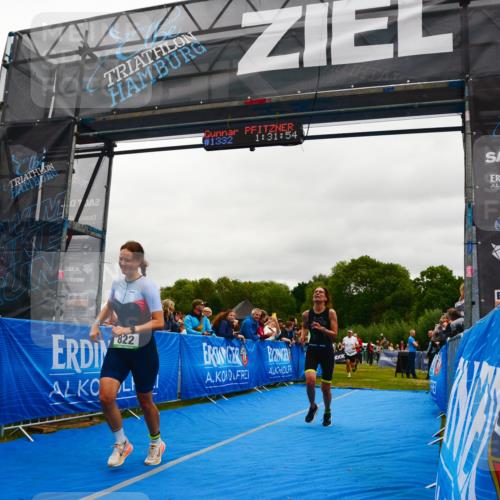 30.08.2026 - Elbe Triathlon Hamburg LAZAROV Photography http://msf.ph/oto/10085642 30.08.2026 11:51:59 Ziel 822, 980, 1262, 1281, 1331, 1455 meine-sportfotos.de