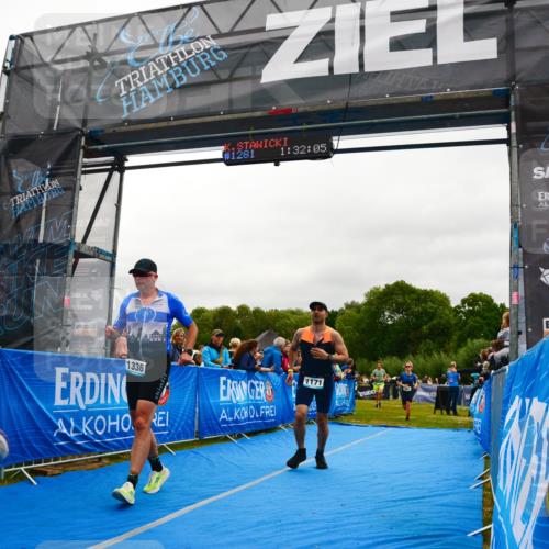 30.08.2026 - Elbe Triathlon Hamburg LAZAROV Photography http://msf.ph/oto/10085683 30.08.2026 11:52:19 Ziel 943, 1128, 1171, 1336, 1578 meine-sportfotos.de