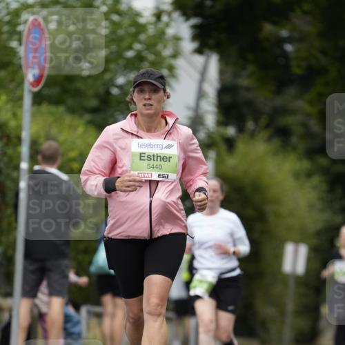 30.08.2026 - Blankeneser Heldenlauf Patografie http://msf.ph/oto/10085775 30.08.2026 10:39:54 Ziel 5143, 5345, 5440, 5668, 5669 meine-sportfotos.de