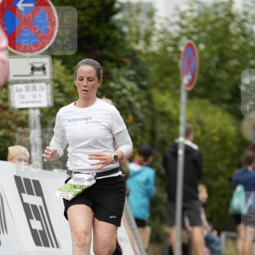 30.08.2026 - Blankeneser Heldenlauf Patografie http://msf.ph/oto/10085780 30.08.2026 10:39:58 Ziel 5143, 5345, 5440, 5447, 5669 meine-sportfotos.de