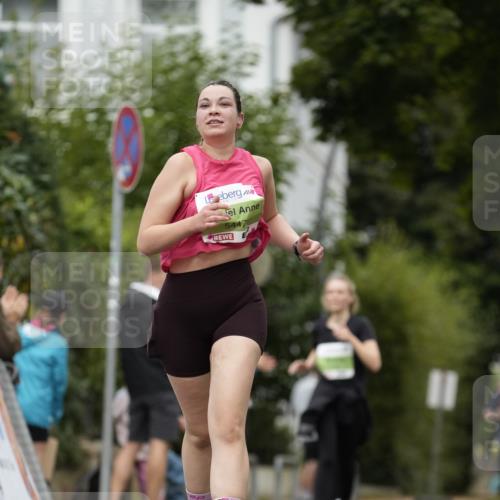 30.08.2026 - Blankeneser Heldenlauf Patografie http://msf.ph/oto/10085784 30.08.2026 10:40:00 Ziel 5143, 5345, 5440, 5447 meine-sportfotos.de