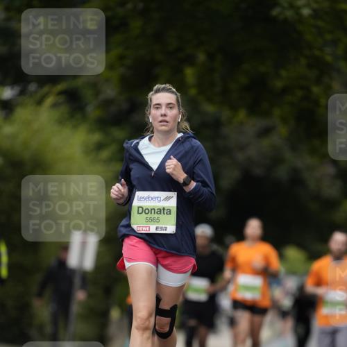 30.08.2026 - Blankeneser Heldenlauf Patografie http://msf.ph/oto/10085800 30.08.2026 10:40:19 Ziel 5281, 5559, 5565 meine-sportfotos.de