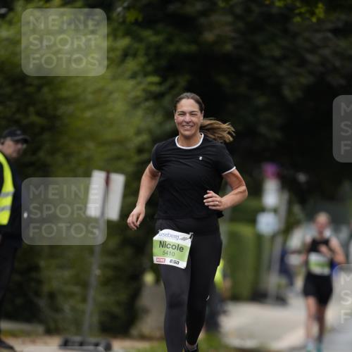 30.08.2026 - Blankeneser Heldenlauf Patografie http://msf.ph/oto/10085822 30.08.2026 10:40:41 Ziel 5085, 5834 meine-sportfotos.de