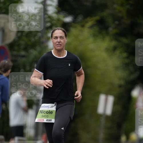 30.08.2026 - Blankeneser Heldenlauf Patografie http://msf.ph/oto/10085824 30.08.2026 10:40:44 Ziel 5085 meine-sportfotos.de