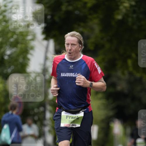 30.08.2026 - Blankeneser Heldenlauf Patografie http://msf.ph/oto/10085848 30.08.2026 10:41:12 Ziel 5515, 5563, 5651 meine-sportfotos.de