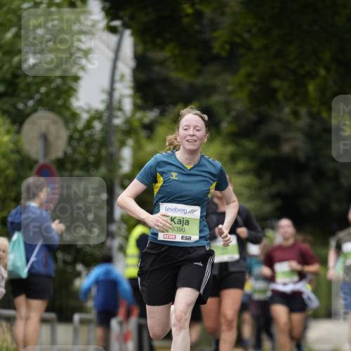 30.08.2026 - Blankeneser Heldenlauf Patografie http://msf.ph/oto/10085873 30.08.2026 10:41:37 Ziel 5311, 5390, 5675, 5676 meine-sportfotos.de