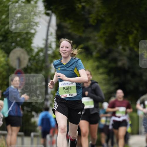 30.08.2026 - Blankeneser Heldenlauf Patografie http://msf.ph/oto/10085876 30.08.2026 10:41:37 Ziel 5311, 5390, 5675, 5676 meine-sportfotos.de