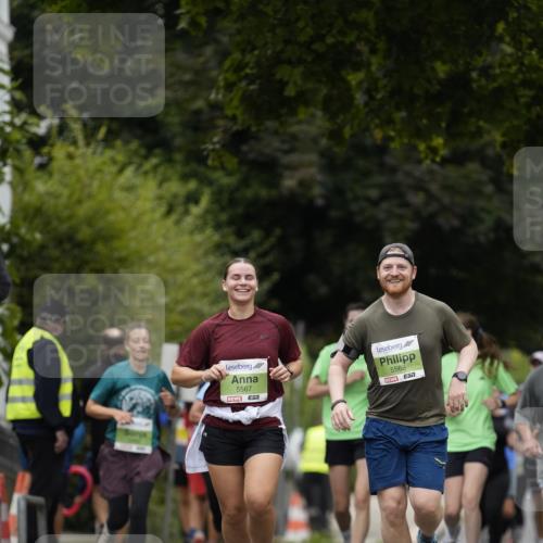 30.08.2026 - Blankeneser Heldenlauf Patografie http://msf.ph/oto/10085883 30.08.2026 10:41:41 Ziel 5047, 5311, 5390 meine-sportfotos.de