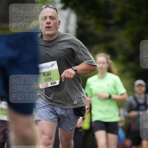 30.08.2026 - Blankeneser Heldenlauf Patografie http://msf.ph/oto/10085911 30.08.2026 10:41:52 Ziel 5047, 5128, 5400, 5567, 5568, 5605 meine-sportfotos.de