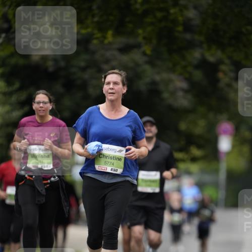 30.08.2026 - Blankeneser Heldenlauf Patografie http://msf.ph/oto/10085947 30.08.2026 10:42:12 Ziel 5063, 5396, 5429 meine-sportfotos.de