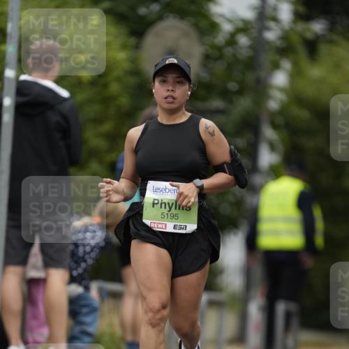30.08.2026 - Blankeneser Heldenlauf Patografie http://msf.ph/oto/10085950 30.08.2026 10:42:14 Ziel 5063, 5195, 5396, 5429 meine-sportfotos.de