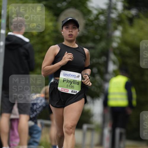 30.08.2026 - Blankeneser Heldenlauf Patografie http://msf.ph/oto/10085952 30.08.2026 10:42:15 Ziel 5063, 5195, 5396, 5429 meine-sportfotos.de