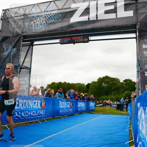 30.08.2026 - Elbe Triathlon Hamburg LAZAROV Photography http://msf.ph/oto/10085964 30.08.2026 11:54:36 Ziel 1350 meine-sportfotos.de