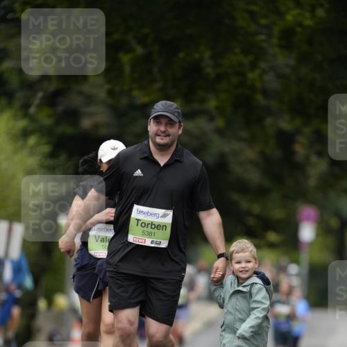 30.08.2026 - Blankeneser Heldenlauf Patografie http://msf.ph/oto/10085968 30.08.2026 10:42:22 Ziel 5195, 5344, 5626, 5774 meine-sportfotos.de