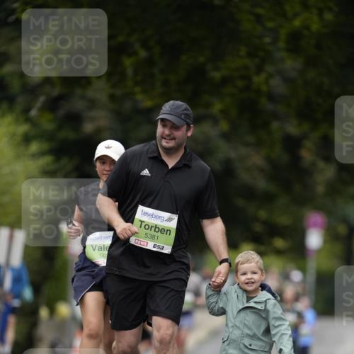 30.08.2026 - Blankeneser Heldenlauf Patografie http://msf.ph/oto/10085969 30.08.2026 10:42:22 Ziel 5195, 5344, 5626, 5774 meine-sportfotos.de