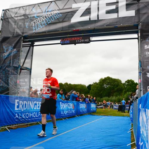 30.08.2026 - Elbe Triathlon Hamburg LAZAROV Photography http://msf.ph/oto/10085981 30.08.2026 11:54:51 Ziel 479, 1393, 1428 meine-sportfotos.de