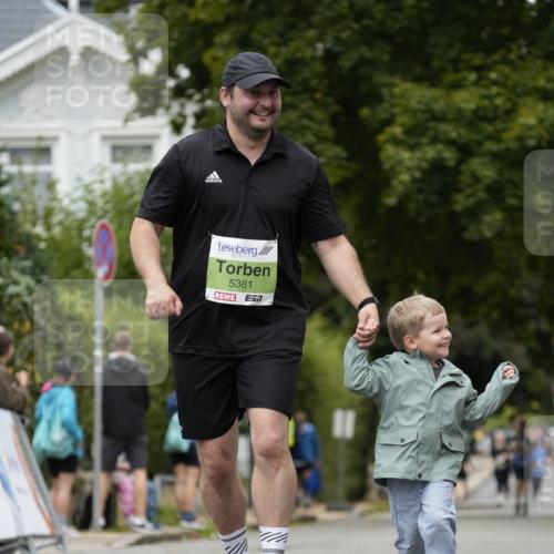 30.08.2026 - Blankeneser Heldenlauf Patografie http://msf.ph/oto/10085982 30.08.2026 10:42:31 Ziel 5027, 5381, 5626 meine-sportfotos.de