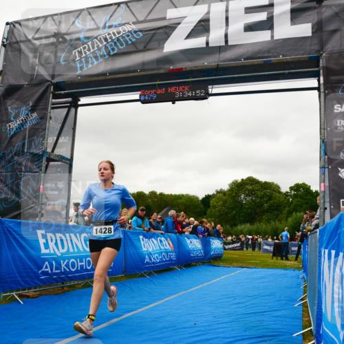 30.08.2026 - Elbe Triathlon Hamburg LAZAROV Photography http://msf.ph/oto/10086001 30.08.2026 11:54:57 Ziel 1393, 1428 meine-sportfotos.de