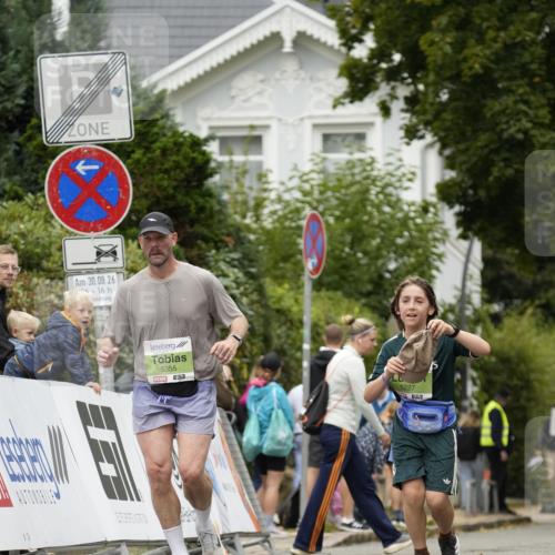 30.08.2026 - Blankeneser Heldenlauf Patografie http://msf.ph/oto/10086003 30.08.2026 10:42:51 Ziel 5227, 5355 meine-sportfotos.de
