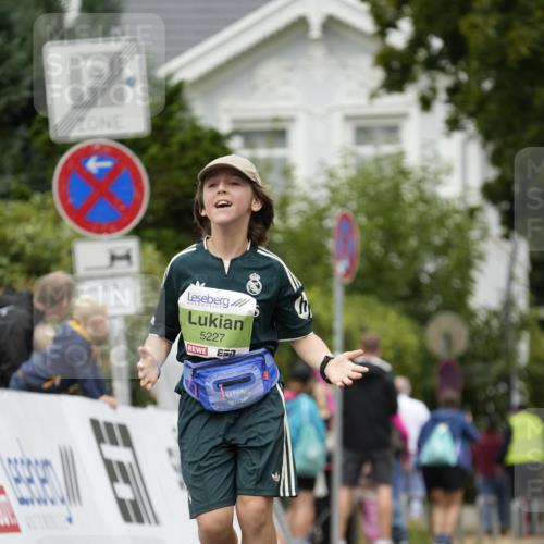 30.08.2026 - Blankeneser Heldenlauf Patografie http://msf.ph/oto/10086009 30.08.2026 10:42:55 Ziel 5227, 5355 meine-sportfotos.de
