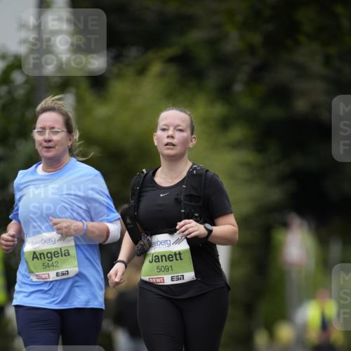 30.08.2026 - Blankeneser Heldenlauf Patografie http://msf.ph/oto/10086015 30.08.2026 10:42:58 Ziel 5227, 5355, 5442 meine-sportfotos.de