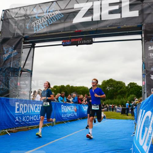 30.08.2026 - Elbe Triathlon Hamburg LAZAROV Photography http://msf.ph/oto/10086054 30.08.2026 11:55:59 Ziel 836, 849, 861, 1376, 1507 meine-sportfotos.de