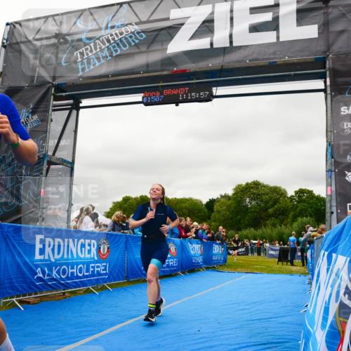 30.08.2026 - Elbe Triathlon Hamburg LAZAROV Photography http://msf.ph/oto/10086064 30.08.2026 11:56:00 Ziel 836, 849, 861, 1376 meine-sportfotos.de
