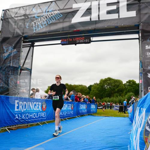 30.08.2026 - Elbe Triathlon Hamburg LAZAROV Photography http://msf.ph/oto/10086066 30.08.2026 11:56:07 Ziel 849, 957 meine-sportfotos.de