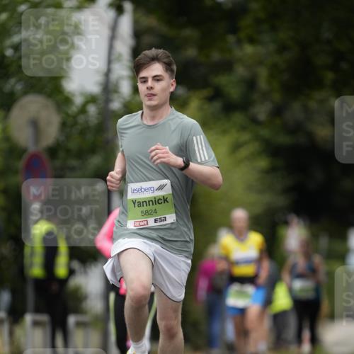 30.08.2026 - Blankeneser Heldenlauf Patografie http://msf.ph/oto/10086073 30.08.2026 10:43:32 Ziel 5099, 5422, 5423, 5714, 5726, 5824 meine-sportfotos.de