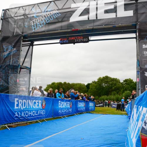 30.08.2026 - Elbe Triathlon Hamburg LAZAROV Photography http://msf.ph/oto/10086114 30.08.2026 11:57:02 Ziel 1451 meine-sportfotos.de