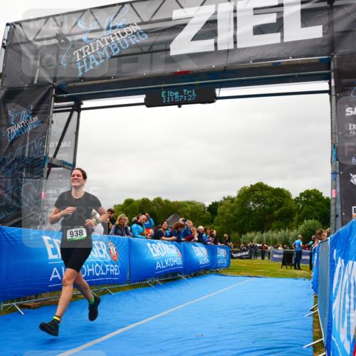 30.08.2026 - Elbe Triathlon Hamburg LAZAROV Photography http://msf.ph/oto/10086116 30.08.2026 11:57:27 Ziel 938 meine-sportfotos.de