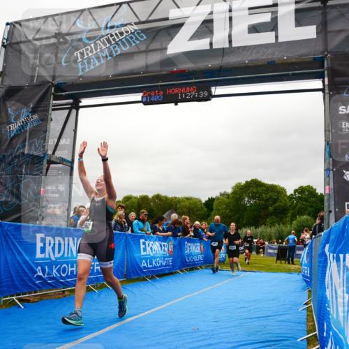 30.08.2026 - Elbe Triathlon Hamburg LAZAROV Photography http://msf.ph/oto/10086129 30.08.2026 11:57:45 Ziel 860, 934, 1304, 1410, 1457 meine-sportfotos.de
