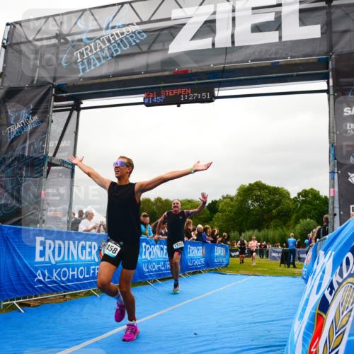 30.08.2026 - Elbe Triathlon Hamburg LAZAROV Photography http://msf.ph/oto/10086171 30.08.2026 11:58:09 Ziel 901, 962, 1181, 1333, 1458 meine-sportfotos.de