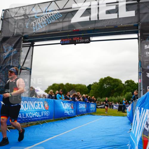 30.08.2026 - Elbe Triathlon Hamburg LAZAROV Photography http://msf.ph/oto/10086196 30.08.2026 11:58:18 Ziel 897, 901, 1181 meine-sportfotos.de