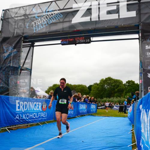 30.08.2026 - Elbe Triathlon Hamburg LAZAROV Photography http://msf.ph/oto/10086198 30.08.2026 11:58:23 Ziel 897, 940, 1462, 1575 meine-sportfotos.de