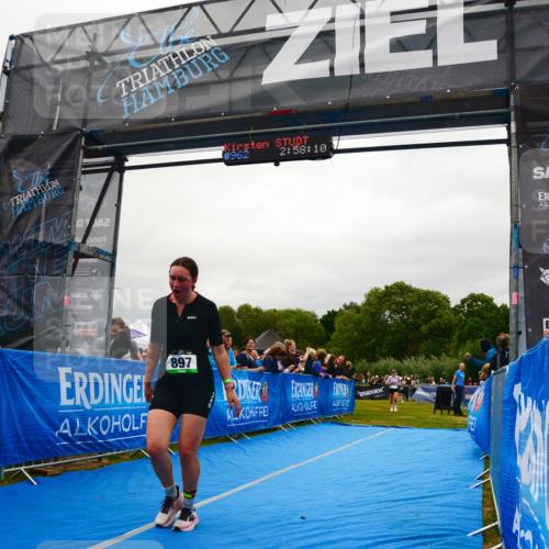 30.08.2026 - Elbe Triathlon Hamburg LAZAROV Photography http://msf.ph/oto/10086201 30.08.2026 11:58:23 Ziel 897, 940, 1462, 1575 meine-sportfotos.de