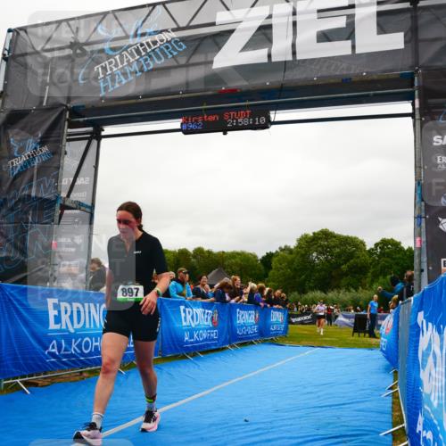 30.08.2026 - Elbe Triathlon Hamburg LAZAROV Photography http://msf.ph/oto/10086202 30.08.2026 11:58:24 Ziel 897, 940, 1462, 1575 meine-sportfotos.de