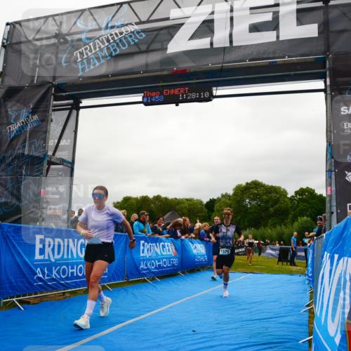 30.08.2026 - Elbe Triathlon Hamburg LAZAROV Photography http://msf.ph/oto/10086206 30.08.2026 11:58:30 Ziel 940, 1462, 1496, 1575 meine-sportfotos.de