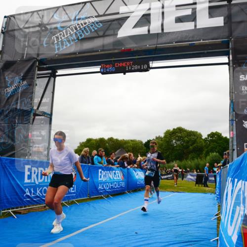 30.08.2026 - Elbe Triathlon Hamburg LAZAROV Photography http://msf.ph/oto/10086207 30.08.2026 11:58:30 Ziel 940, 1462, 1496, 1575 meine-sportfotos.de
