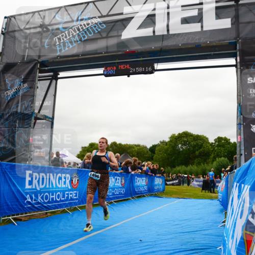 30.08.2026 - Elbe Triathlon Hamburg LAZAROV Photography http://msf.ph/oto/10086218 30.08.2026 11:58:36 Ziel 1496 meine-sportfotos.de