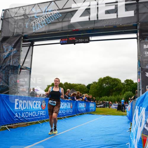 30.08.2026 - Elbe Triathlon Hamburg LAZAROV Photography http://msf.ph/oto/10086219 30.08.2026 11:58:36 Ziel 1496 meine-sportfotos.de