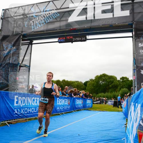 30.08.2026 - Elbe Triathlon Hamburg LAZAROV Photography http://msf.ph/oto/10086221 30.08.2026 11:58:36 Ziel 1496 meine-sportfotos.de