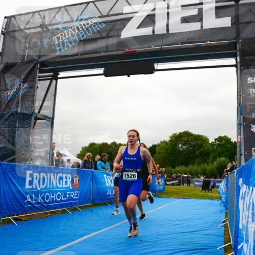 30.08.2026 - Elbe Triathlon Hamburg LAZAROV Photography http://msf.ph/oto/10086246 30.08.2026 11:58:53 Ziel 1401, 1489, 1526 meine-sportfotos.de