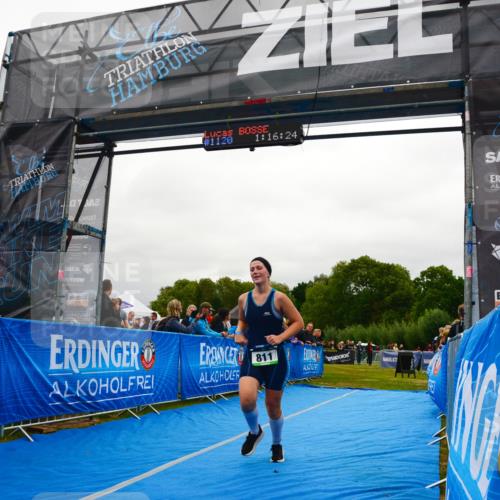 30.08.2026 - Elbe Triathlon Hamburg LAZAROV Photography http://msf.ph/oto/10086252 30.08.2026 11:59:11 Ziel 811 meine-sportfotos.de