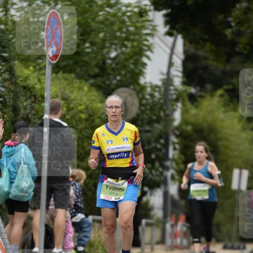 30.08.2026 - Blankeneser Heldenlauf Patografie http://msf.ph/oto/10086253 30.08.2026 10:43:41 Ziel 5099, 5231, 5758, 5824 meine-sportfotos.de