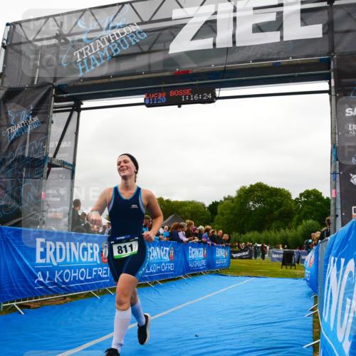 30.08.2026 - Elbe Triathlon Hamburg LAZAROV Photography http://msf.ph/oto/10086257 30.08.2026 11:59:11 Ziel 811 meine-sportfotos.de