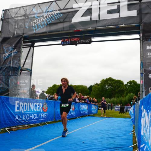 30.08.2026 - Elbe Triathlon Hamburg LAZAROV Photography http://msf.ph/oto/10086273 30.08.2026 11:59:29 Ziel 785, 859, 1131 meine-sportfotos.de